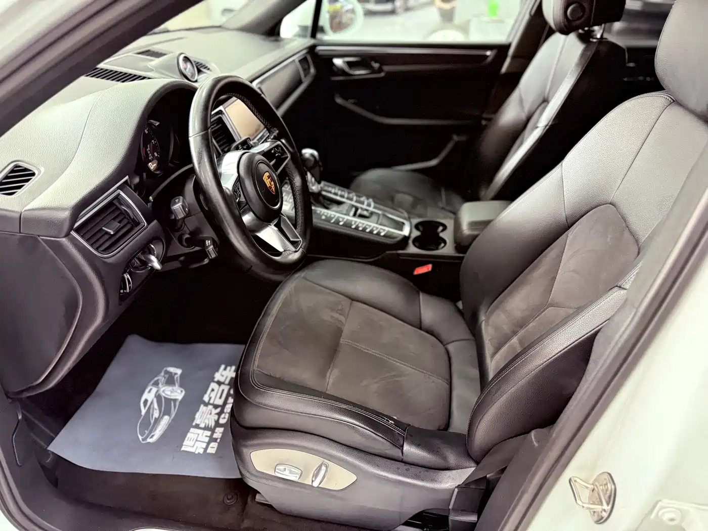 Porsche Macan 2014 Macan 2.0T фото 9