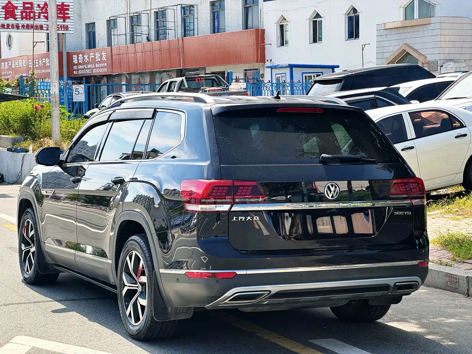Фото 7 - Volkswagen Teramont