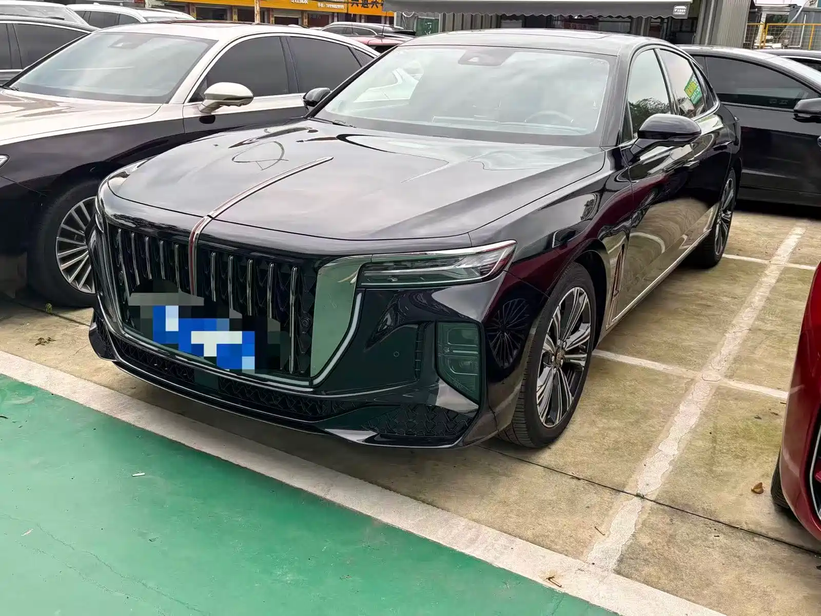 Photo 1 - Hongqi H9