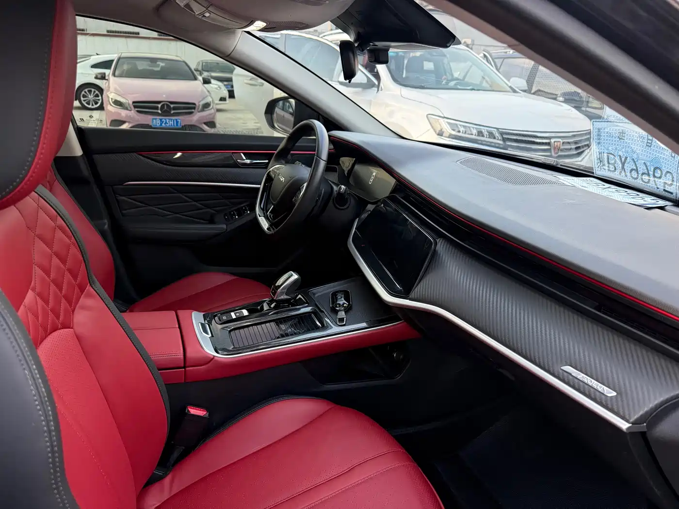 DONGFENG YI HYUN MAX