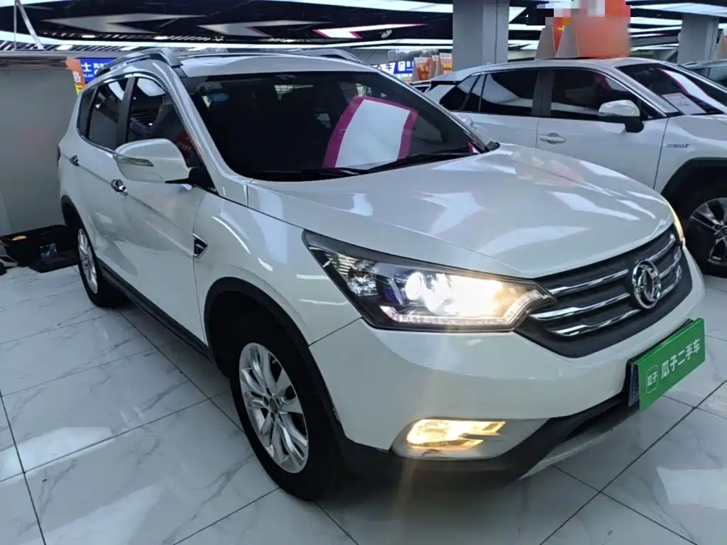 Dongfeng Aeolus Dongfeng Fengshen AX7 2015 2015 2.0L Manual Zhiyi Edition
