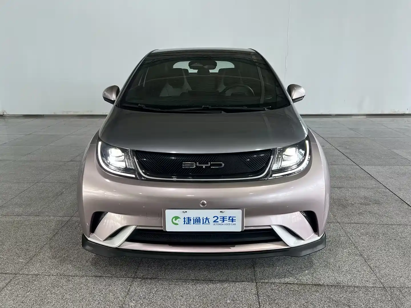 Фото 23 - BYD Dolphin