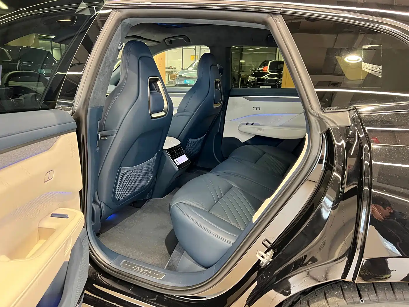 ZEEKR EXTREME KRYPTON 001