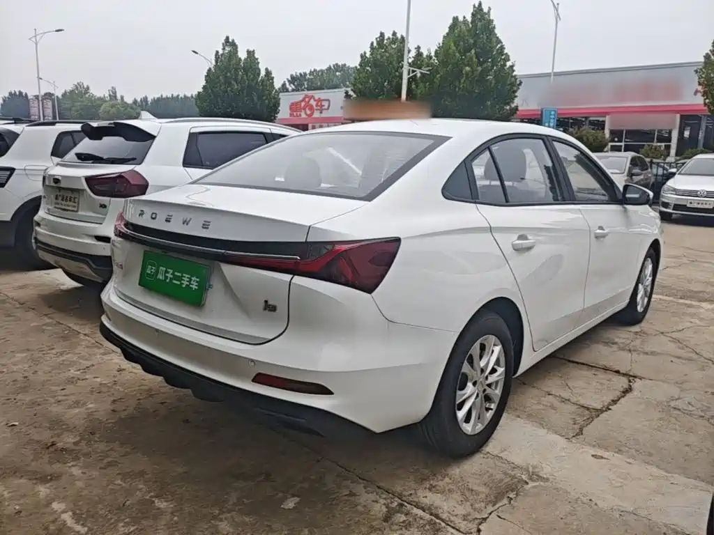 Roewe i5 2025 2023 1.5L Manual Comfort Edition