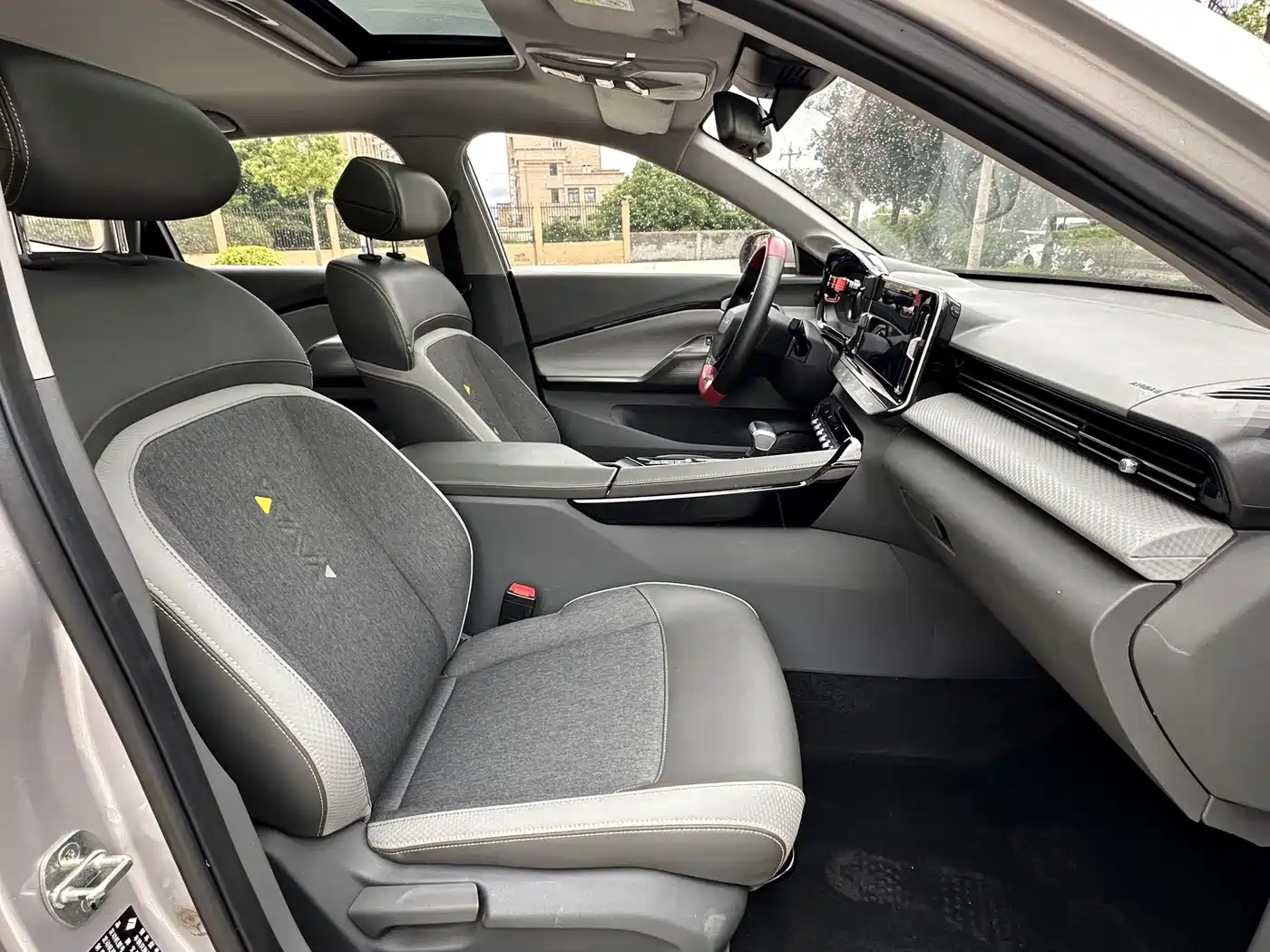 Baojun RC-5 2021 2020 1.5T CVT Zhiyao Luxury