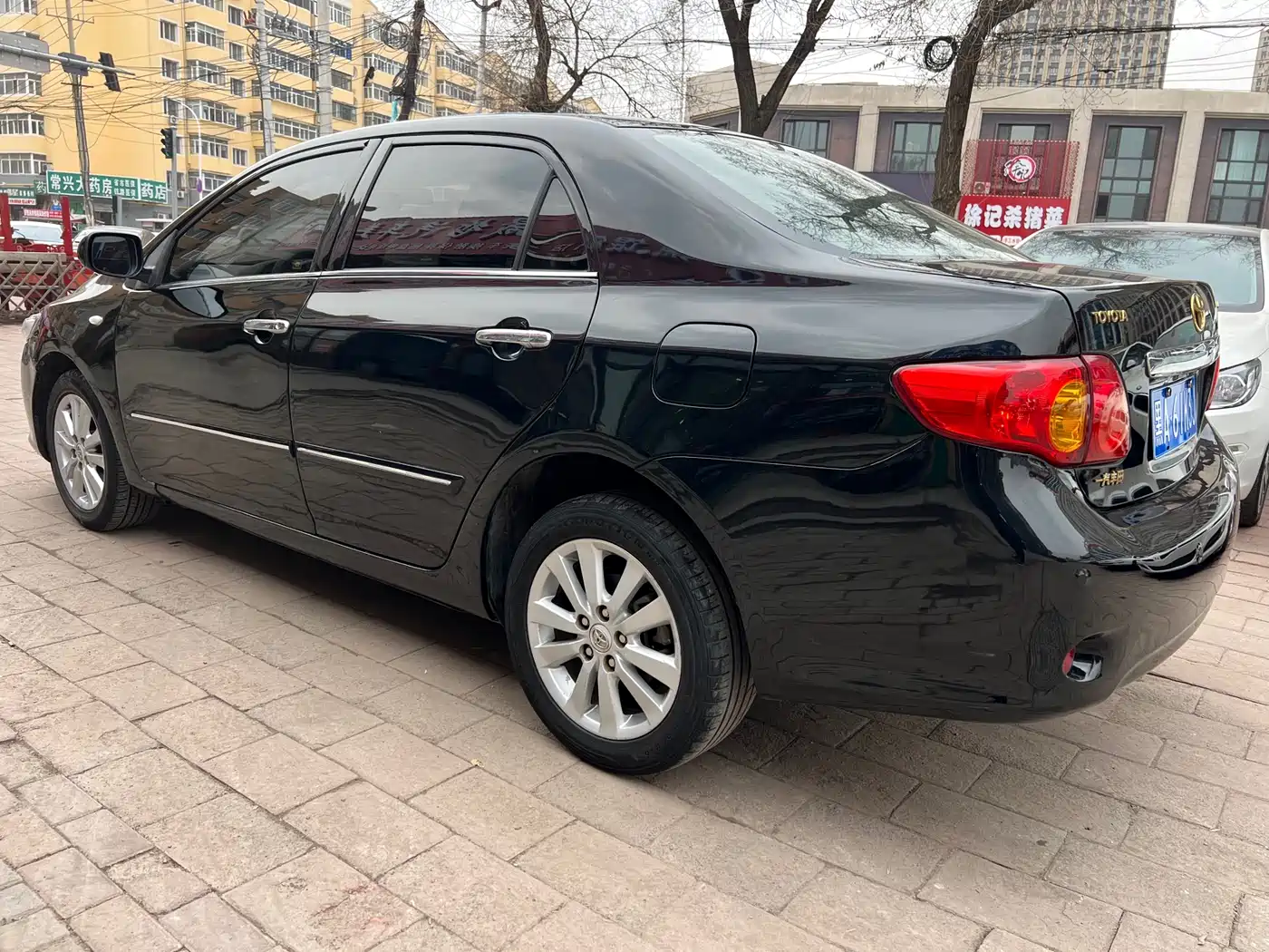 Toyota Corolla 2009 1.8L Automatic GLX-i Special Anniversary Edition фото 4