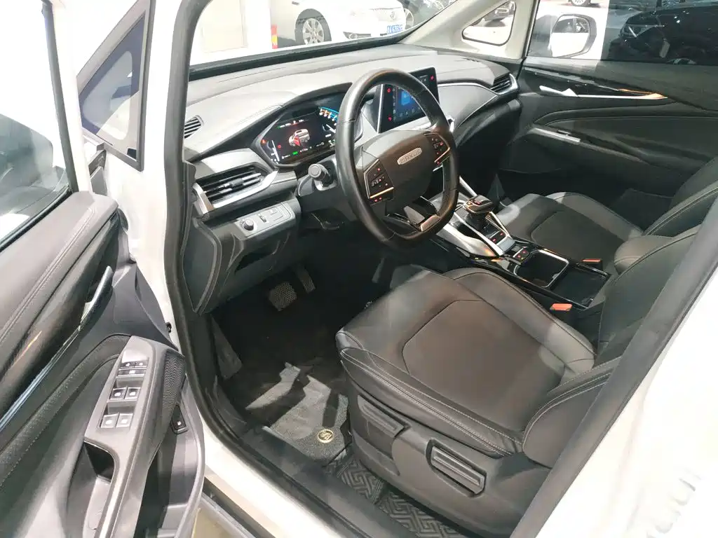 Maxus EUNIQ 5 2021 2020 1.3T PLUG IN Elite Edition