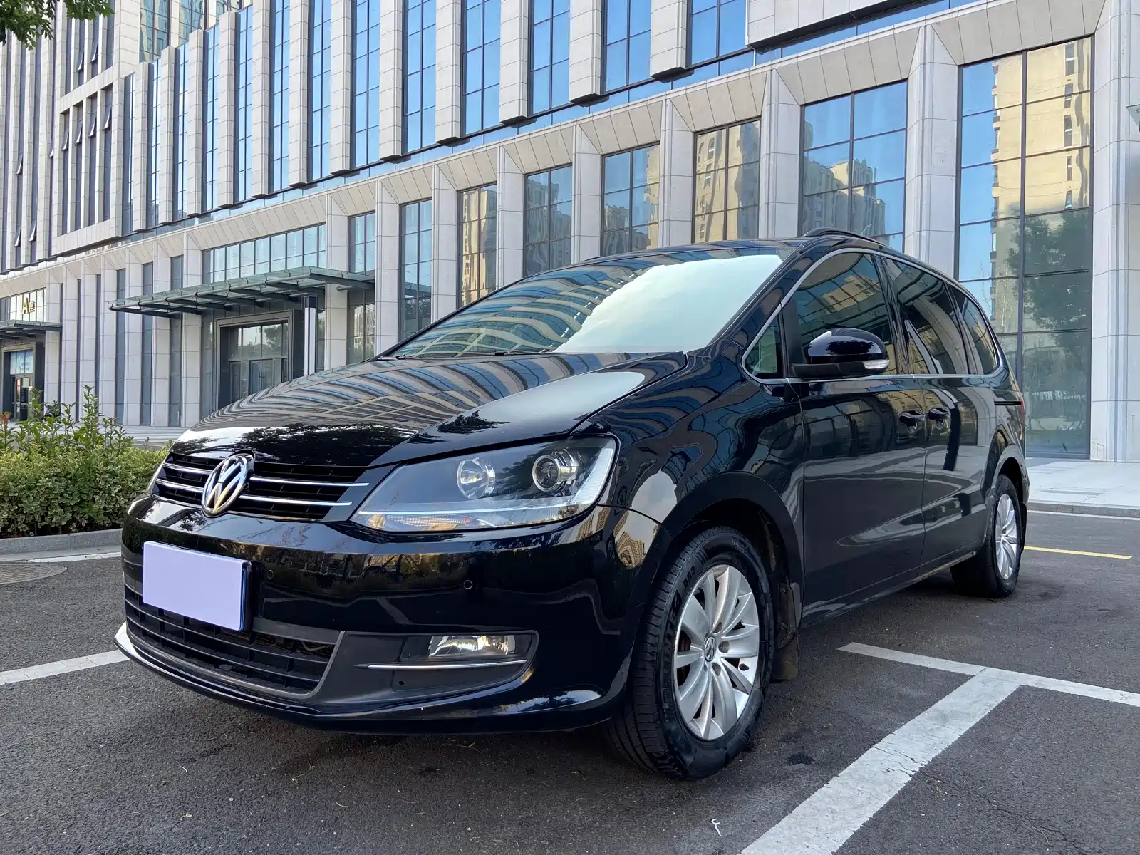 Фото 1 - Volkswagen Sharan