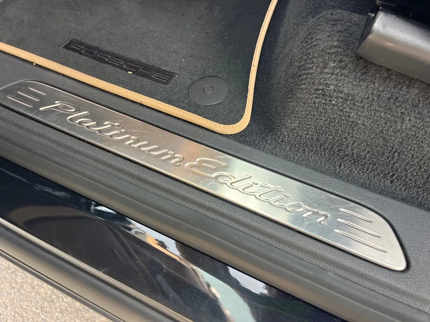 Porsche Cayenne 2014 Cayenne Platinum Edition 3.0T фото 14