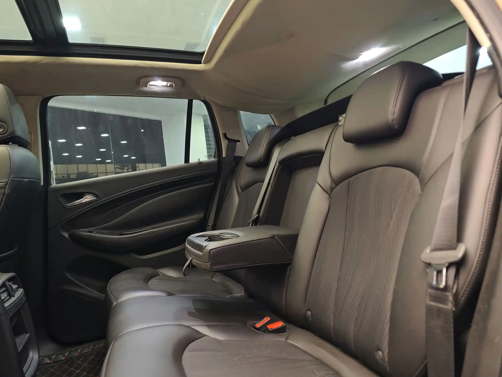 Фото 22 - Buick Envision Plus