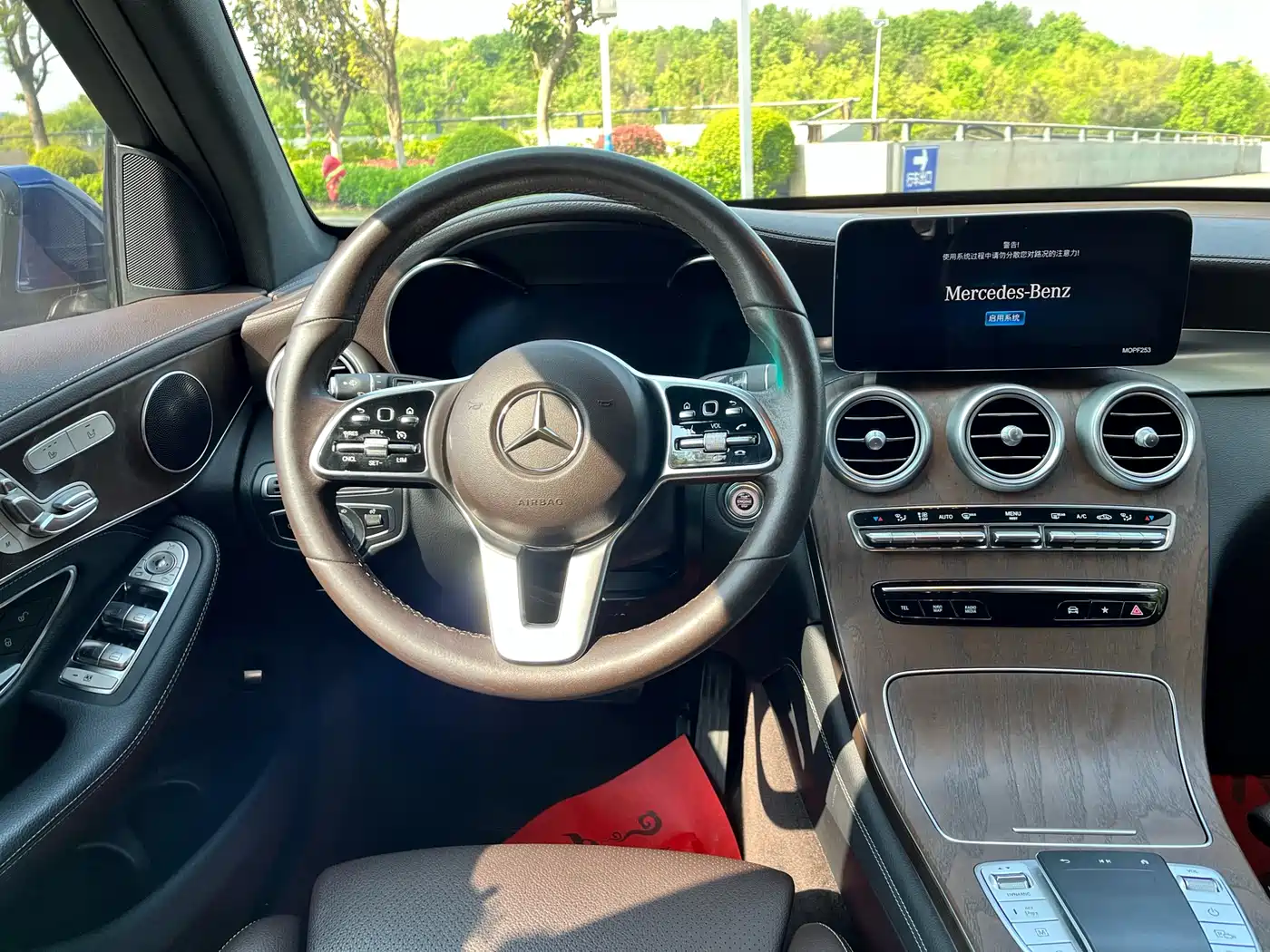 Mercedes-Benz GLC 2020 Facelift GLC 300 L 4MATIC Dynamic фото 8
