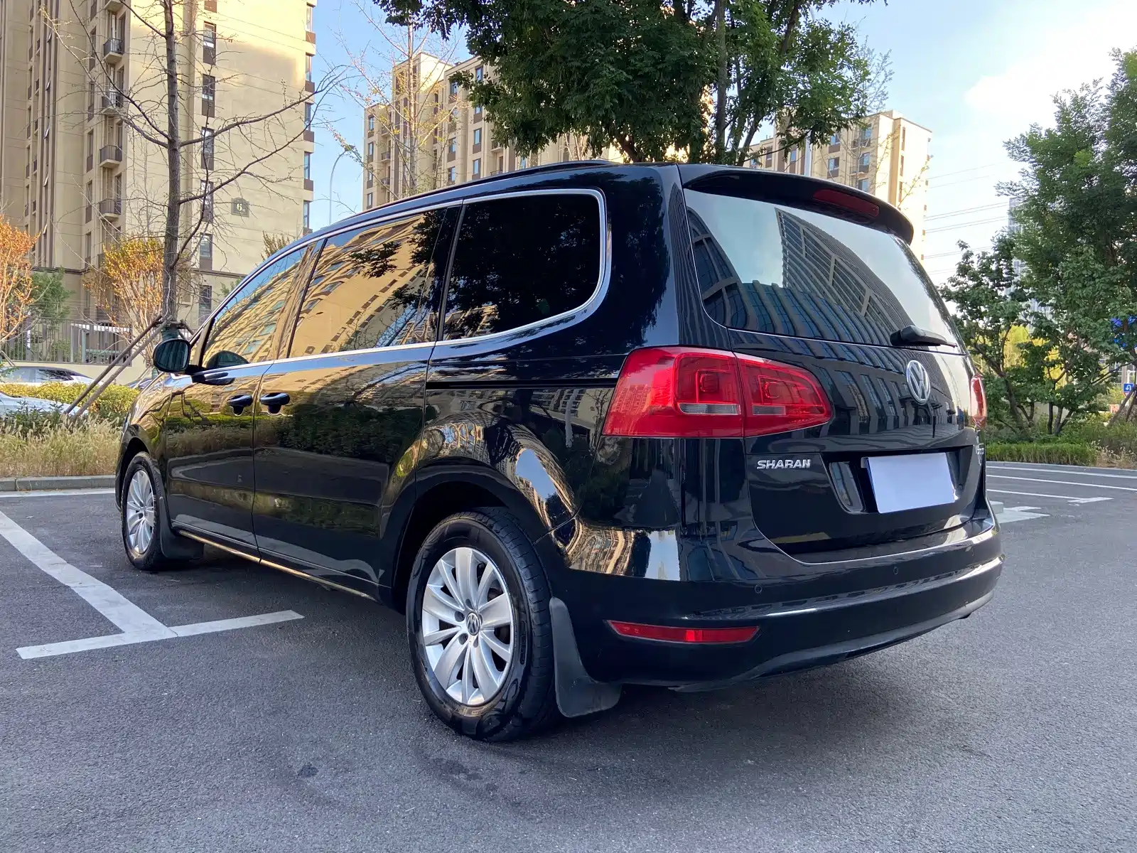 Фото 3 - Volkswagen Sharan