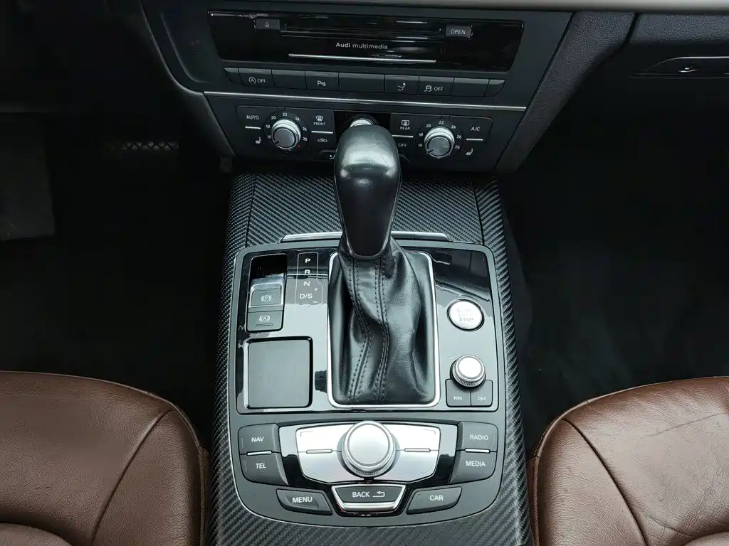 Фото 13 - Audi A7