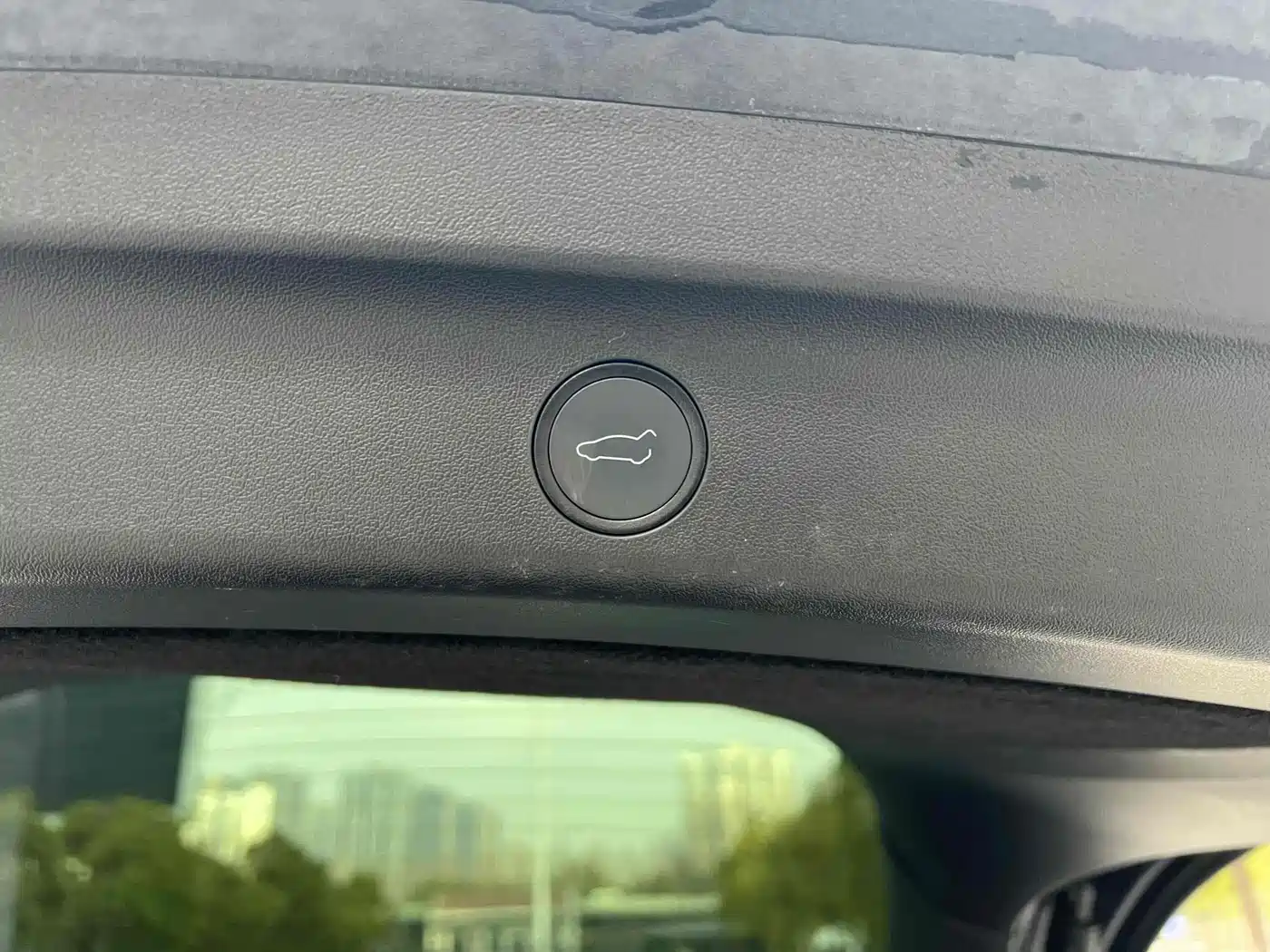 Фото 12 - Tesla Model Y
