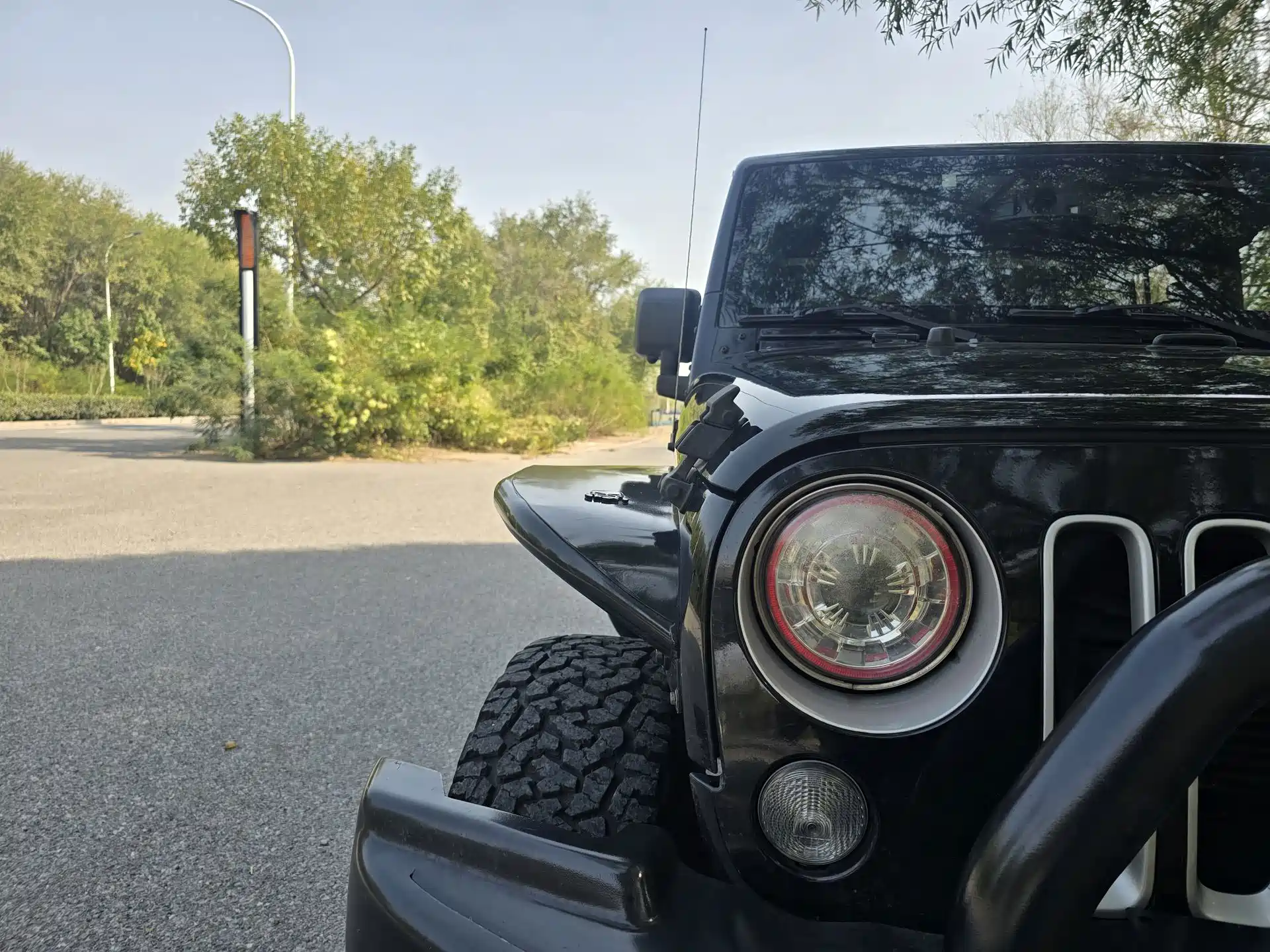 Photo 12 - Jeep Wrangler