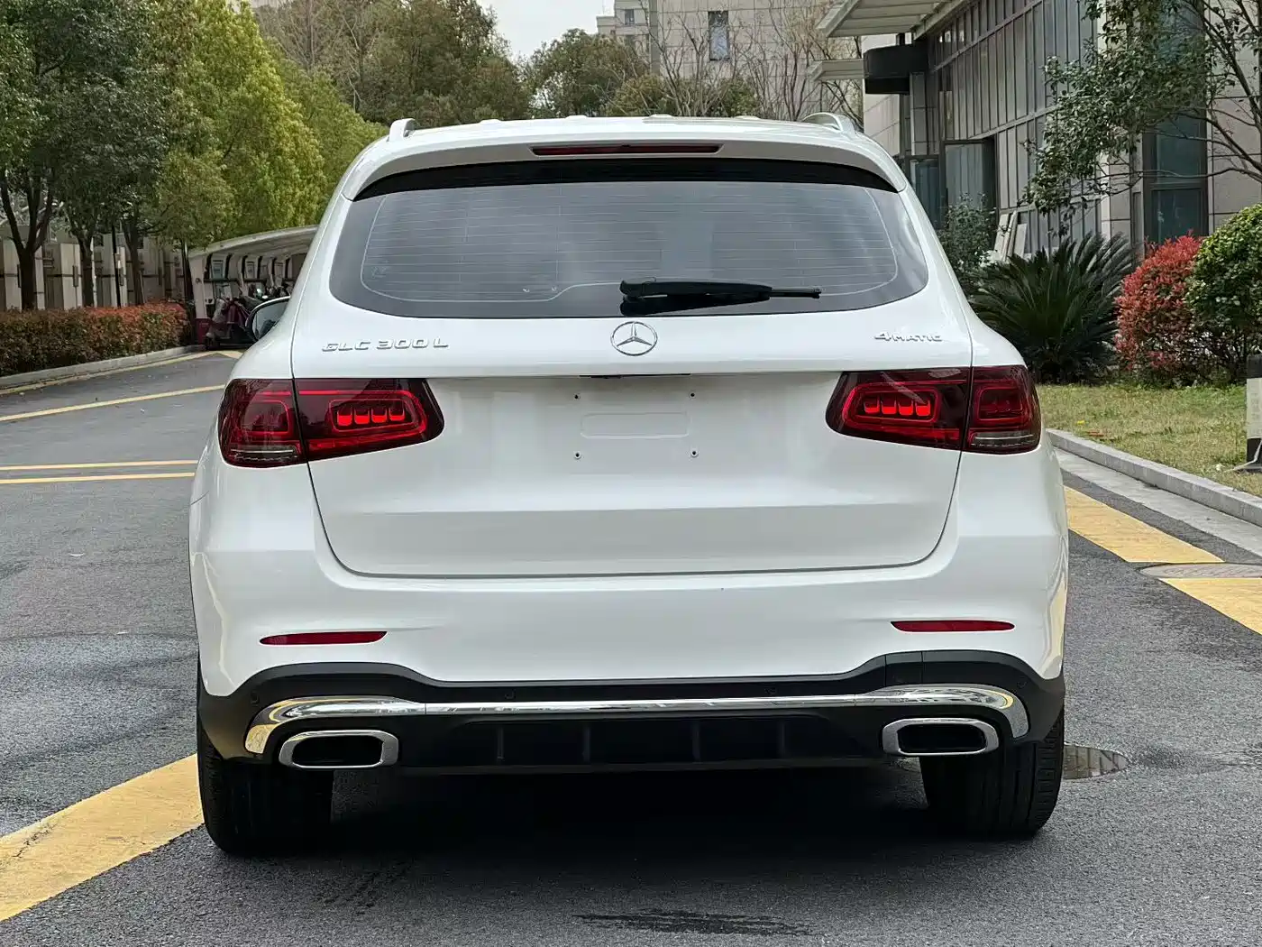 Mercedes-Benz GLC 2020 GLC 300 L 4MATIC Dynamic фото 4