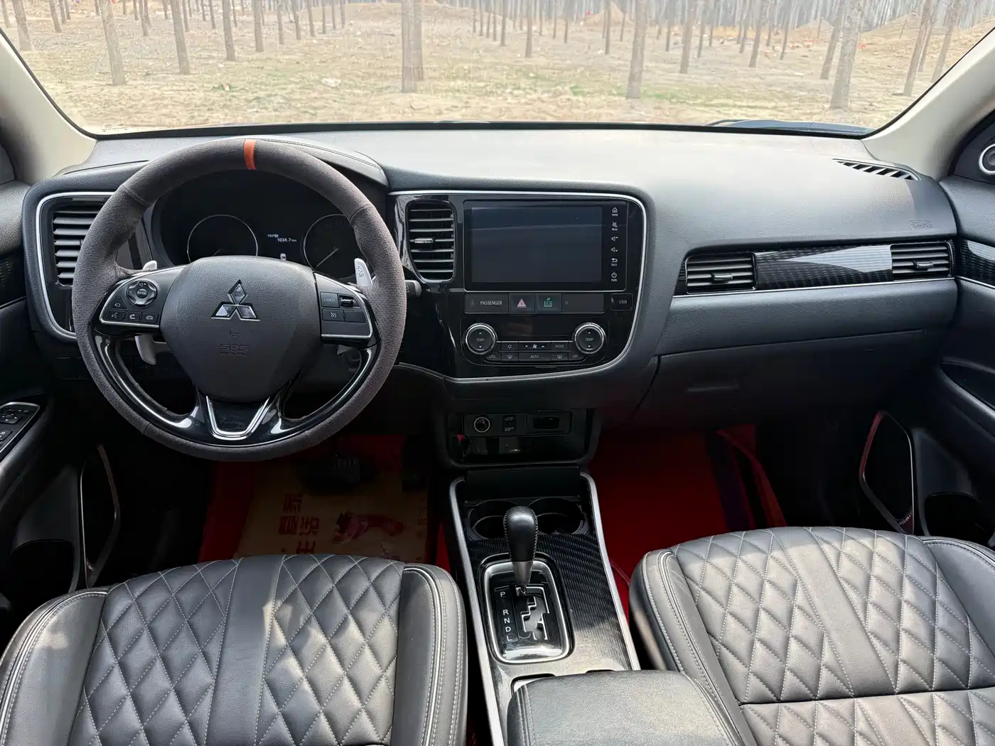 Mitsubishi Outlander 2021 2.4L 4WD Deluxe Edition 7-Seater фото 13
