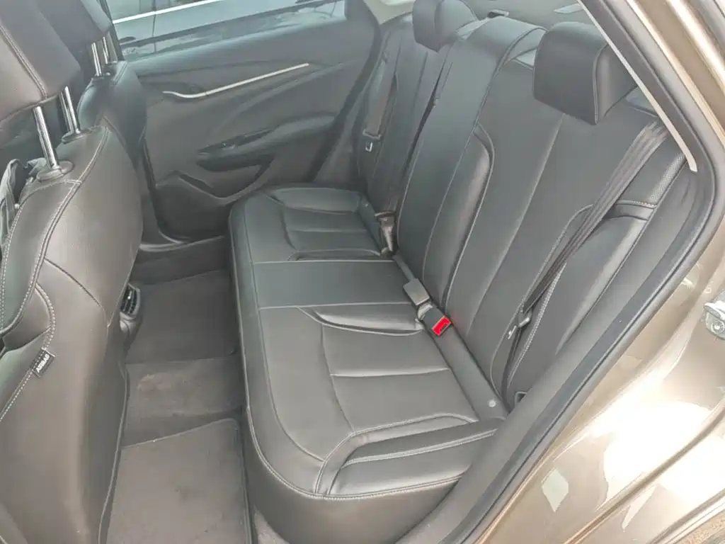 Фото 13 - Buick Excelle