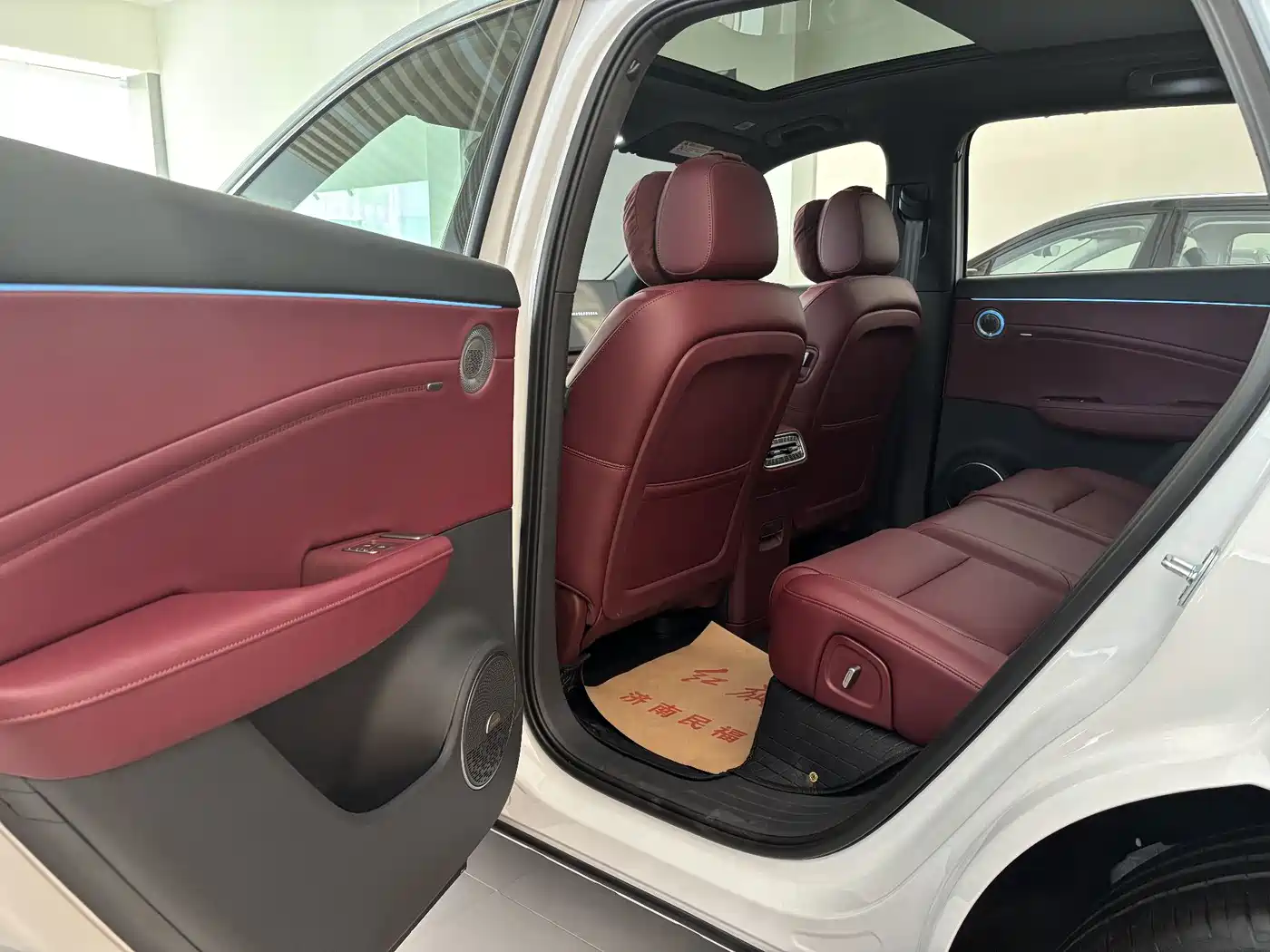 Hongqi HS6 PHEV 2026 2026 Model 220 Intelligent Hybrid Edition