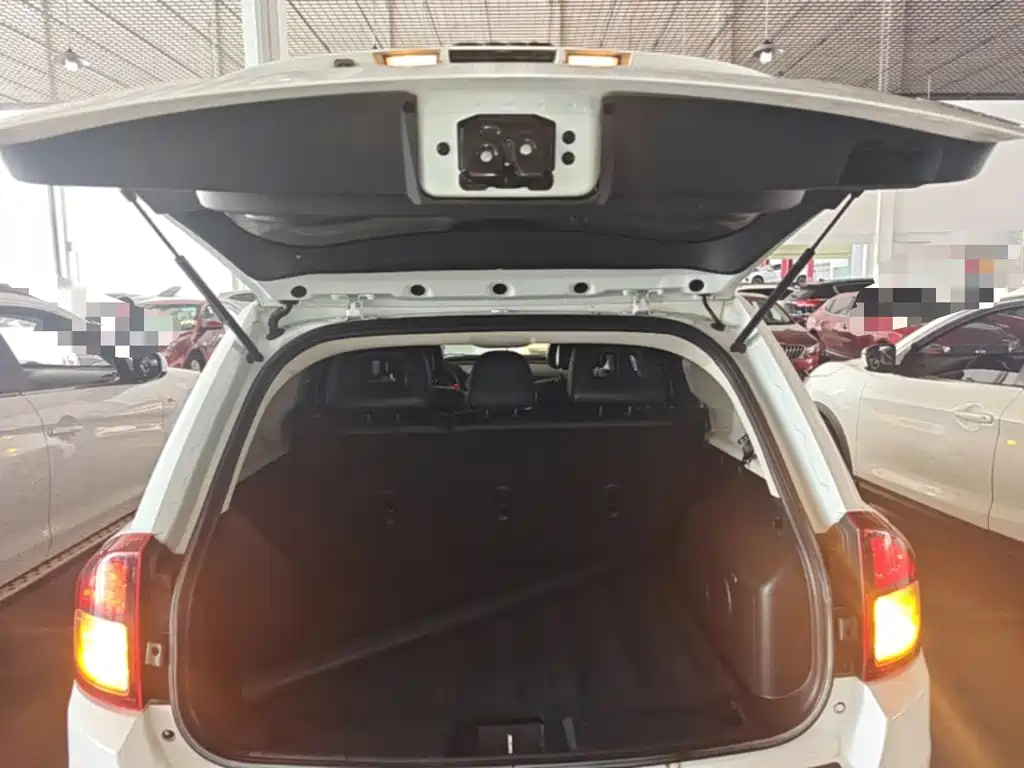 Jeep Compass (Import) 2016 2014 Facelift 2.4L 4WD Luxury Edition