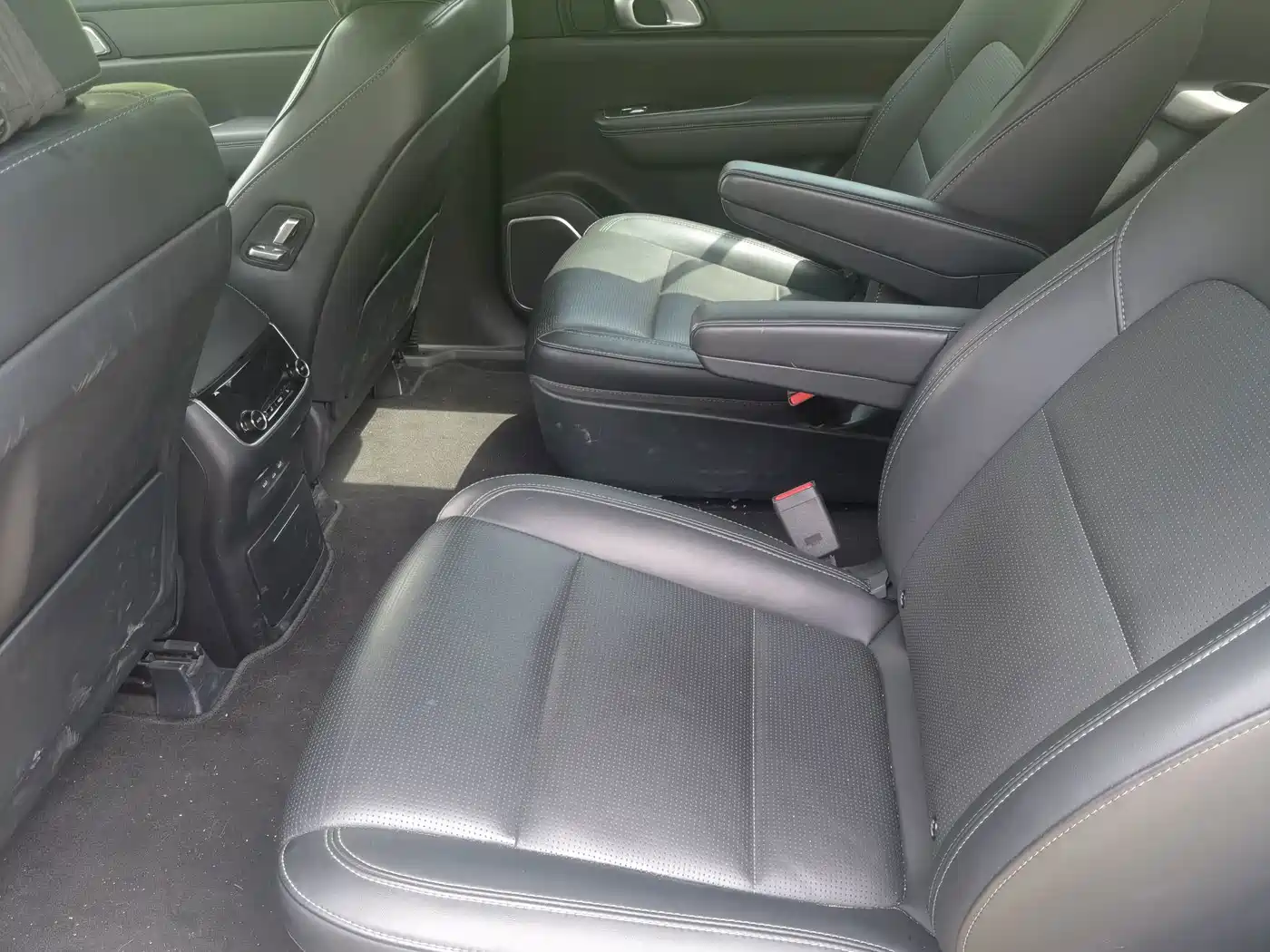 Фото 6 - Li Auto Li ONE