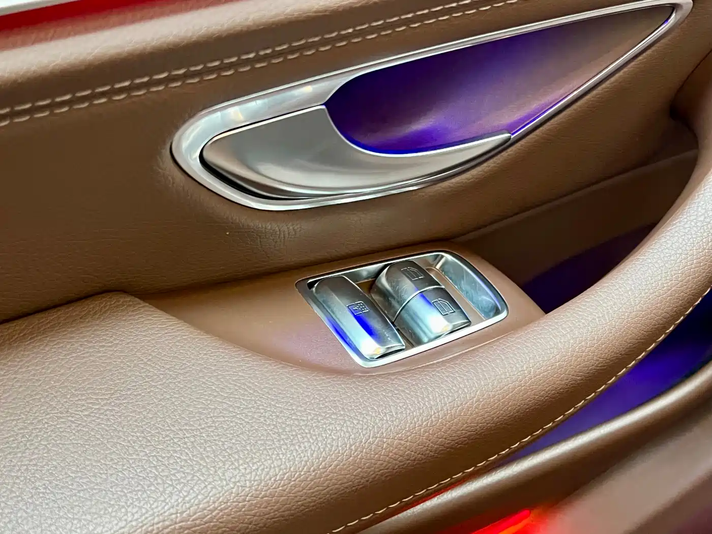 Mercedes-Benz E-Class 2021 E 300 L Fashion фото 27