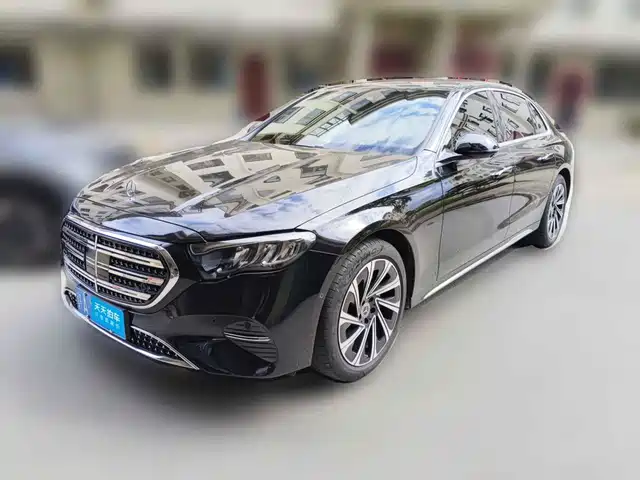 Mercedes-Benz E-Class 2024 Model E 300 L Luxury — фото 1