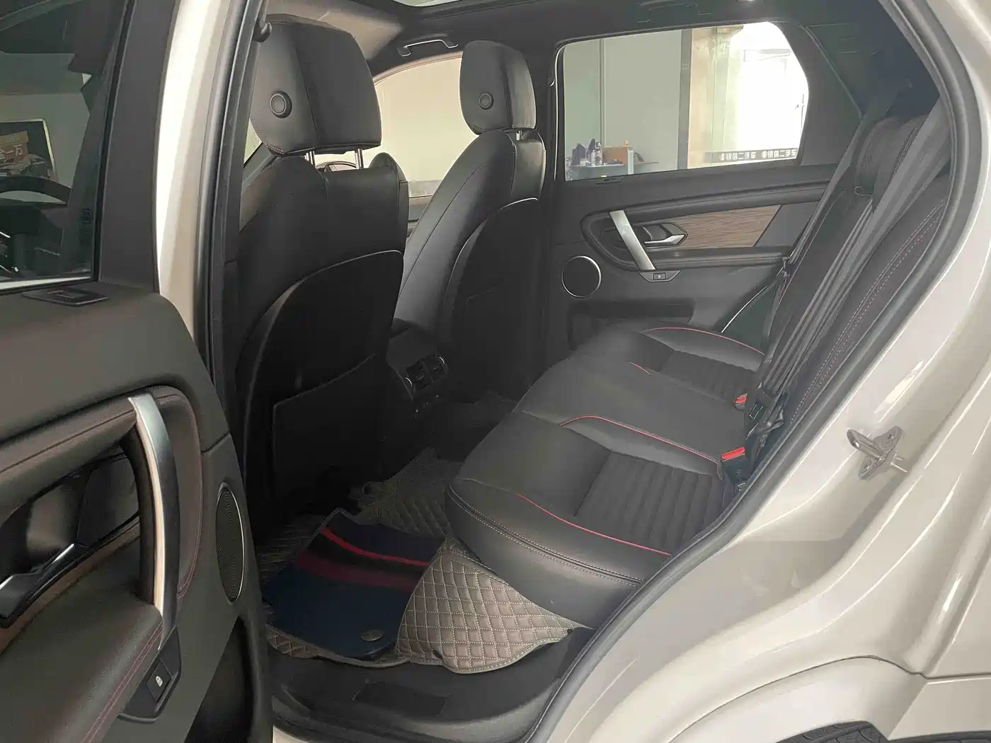 Land Rover Discovery Sport 2021 249PS R-Dynamic S Performance Edition фото 11