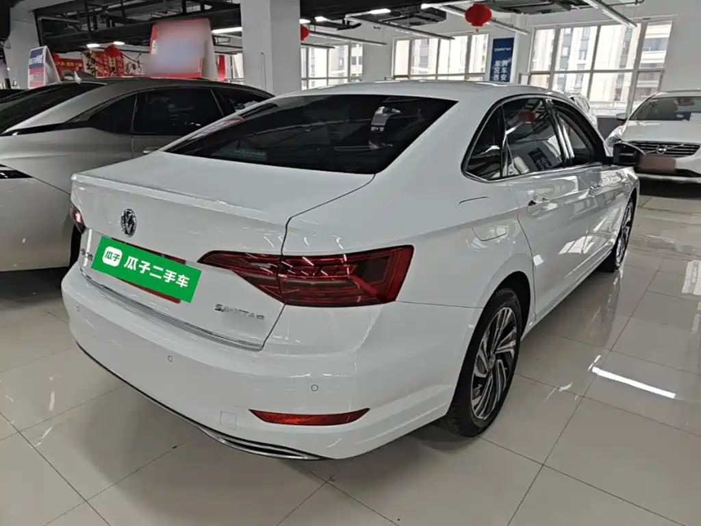 Фото 7 - Volkswagen Sagitar