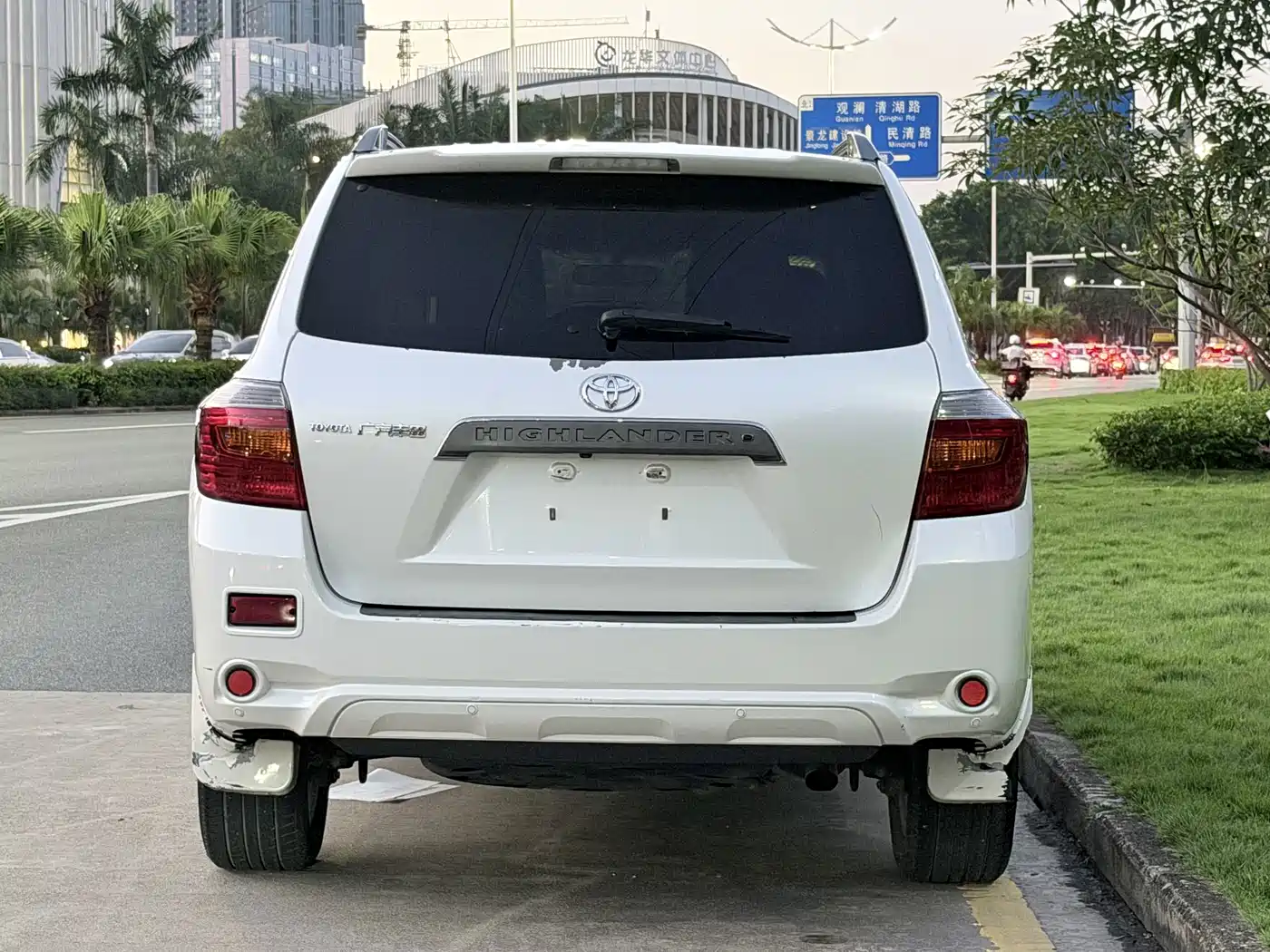 Фото 4 - Toyota Highlander