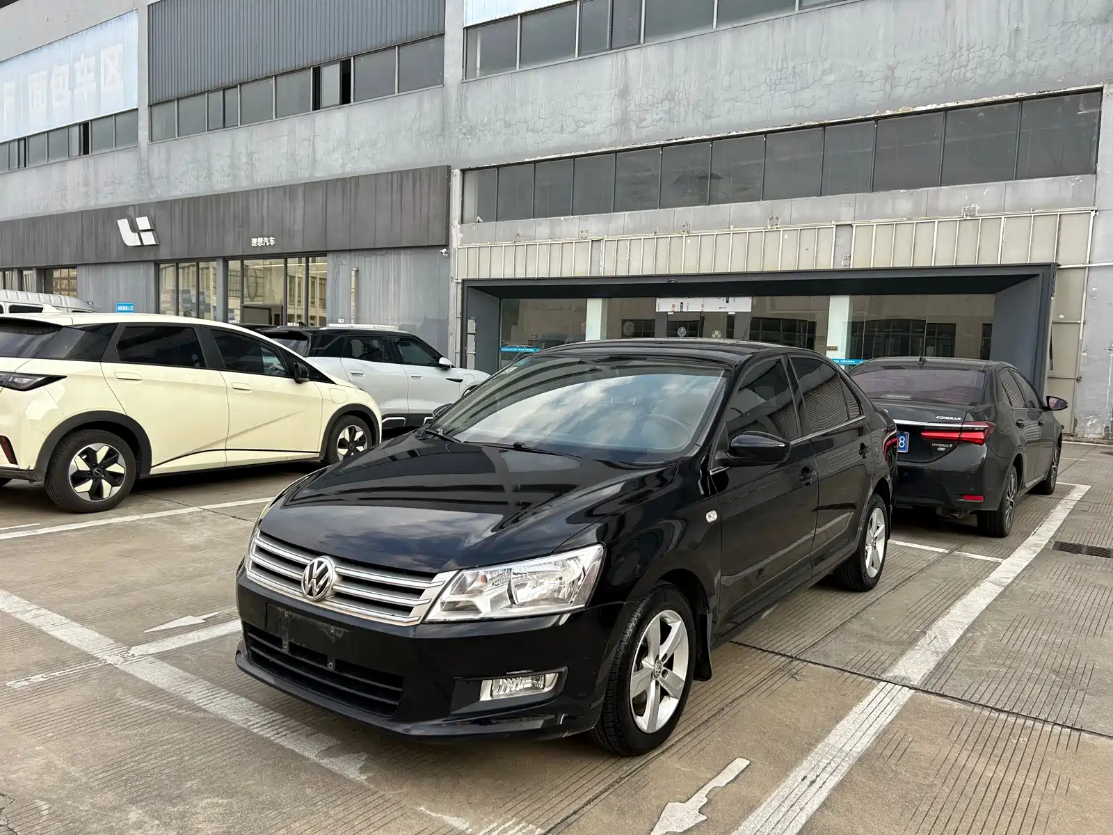 Photo 1 - Volkswagen Santana