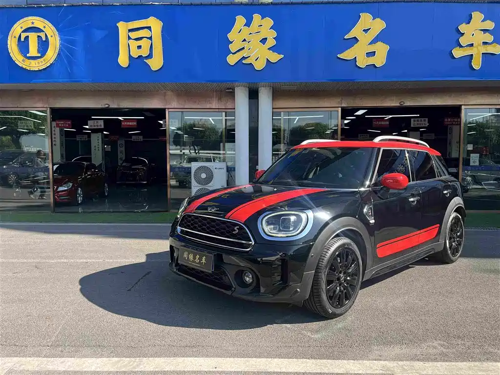 Фото 1 - MINI COUNTRYMAN