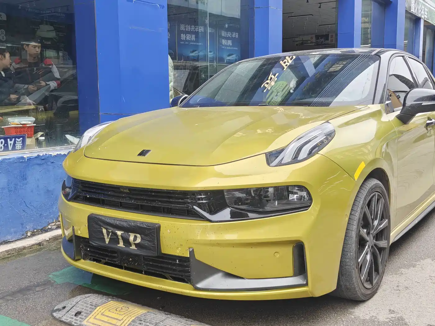Lynk & Co 03 2020 03+ 2.0TD Auto Wind Hunter Edition фото 2
