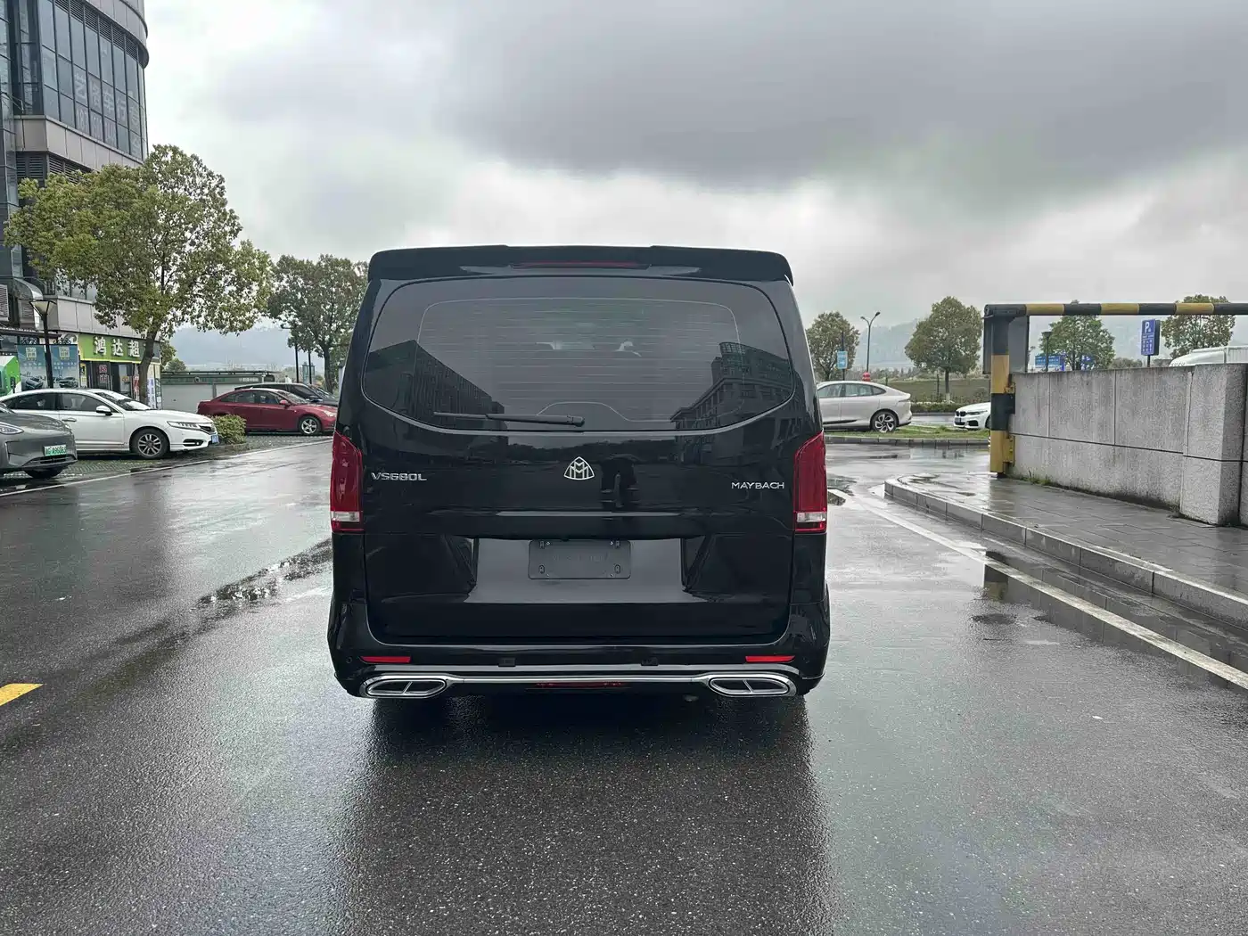 Mercedes-Benz Vito 2023 2.0T Business 7-Seater фото 4