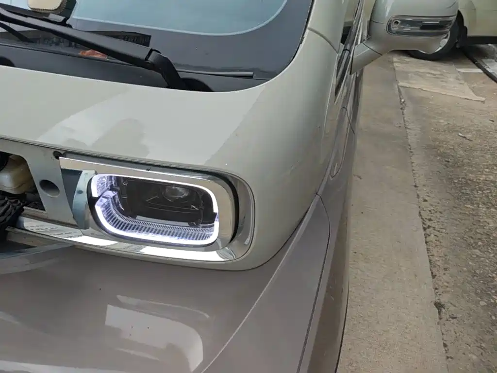 Фото 24 - Baojun KiWi EV