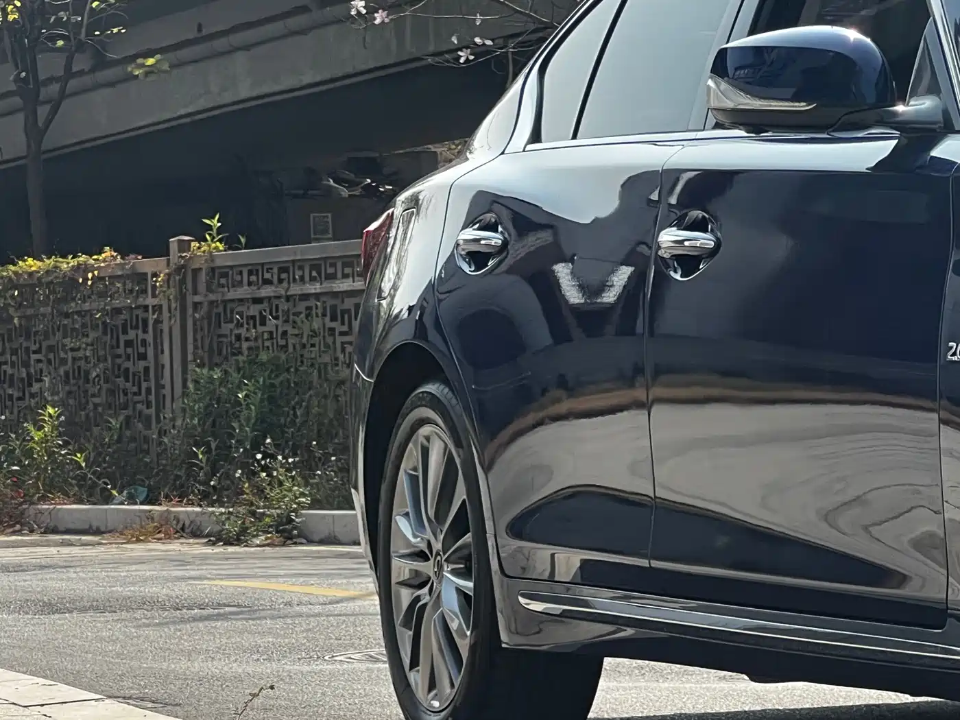 Infiniti Q50L 2019 2018 2.0T Premium Edition (China VI)