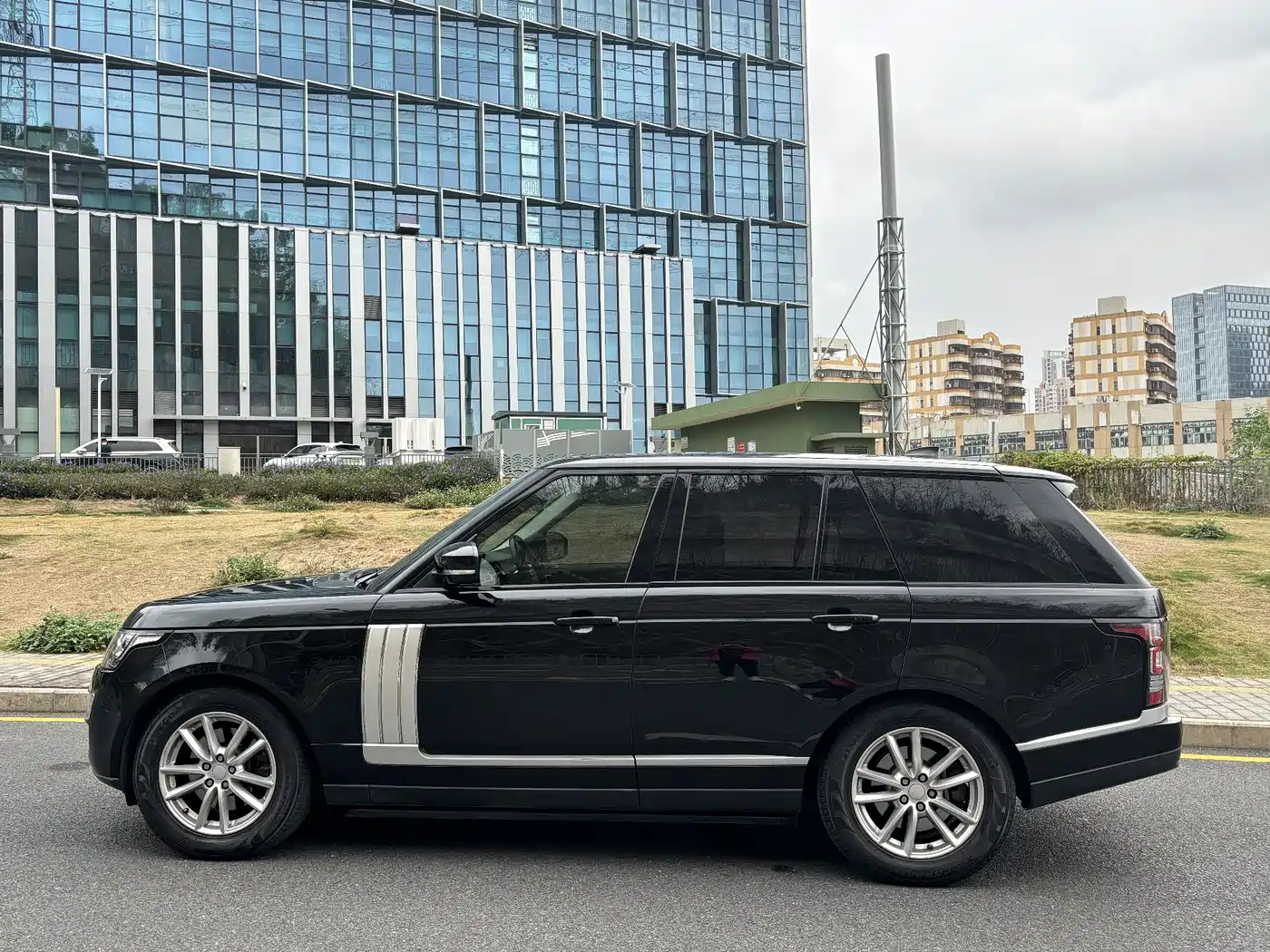 Land Rover Range Rover 2017 3.0 SC V6 Vogue фото 17