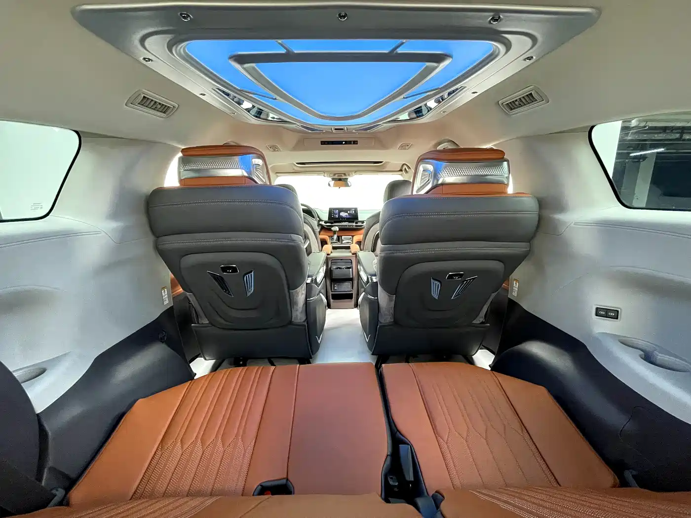 Toyota Sienna 2026 Model 2.5L Hybrid 2WD Comfort Edition фото 30
