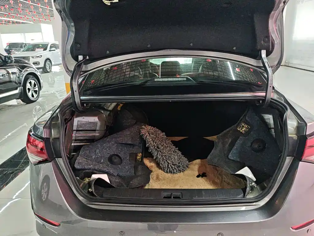 Nissan SYLPHY, миниатюра 15