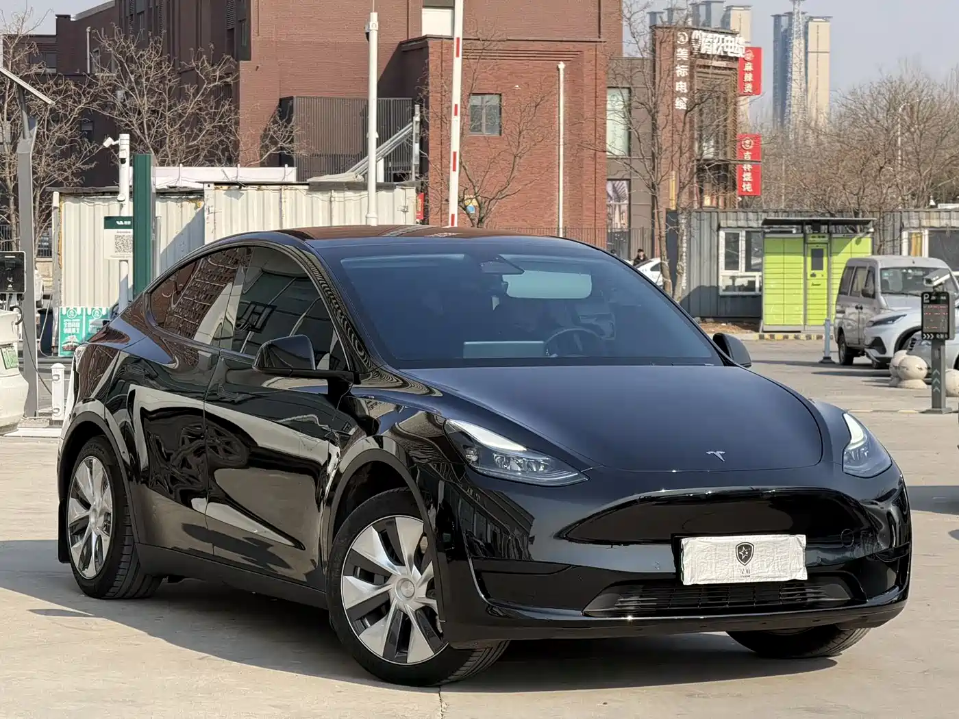 TESLA MODEL Y