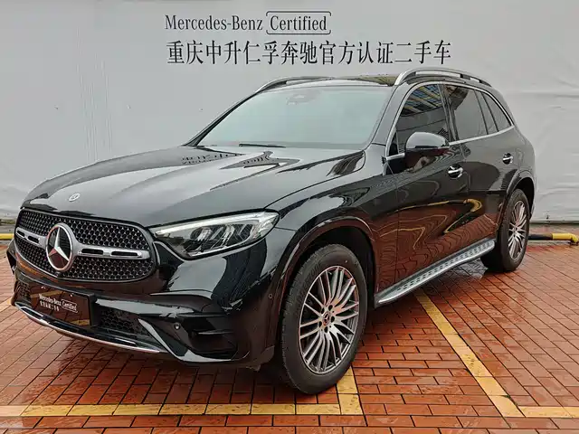 MERCEDES-BENZ GLC