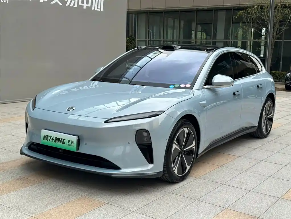 NIO NIO ET5T