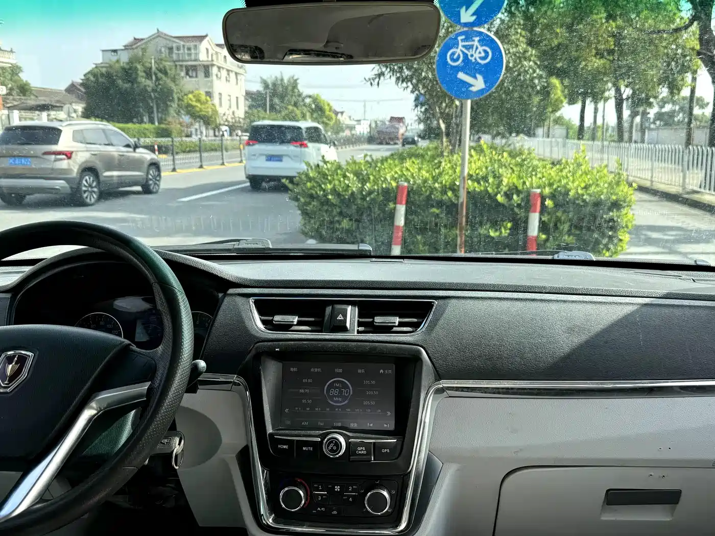 Jinbei New Hiace X30L 2018 2018 1.5L Business Edition DLCG14