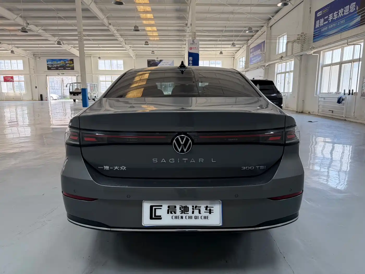 VOLKSWAGEN SAGITAR