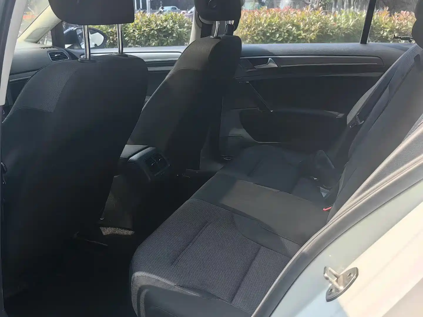 Фото 7 - Volkswagen Golf