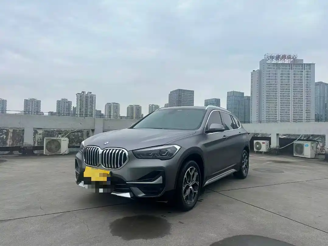 Photo 1 - BMW X1