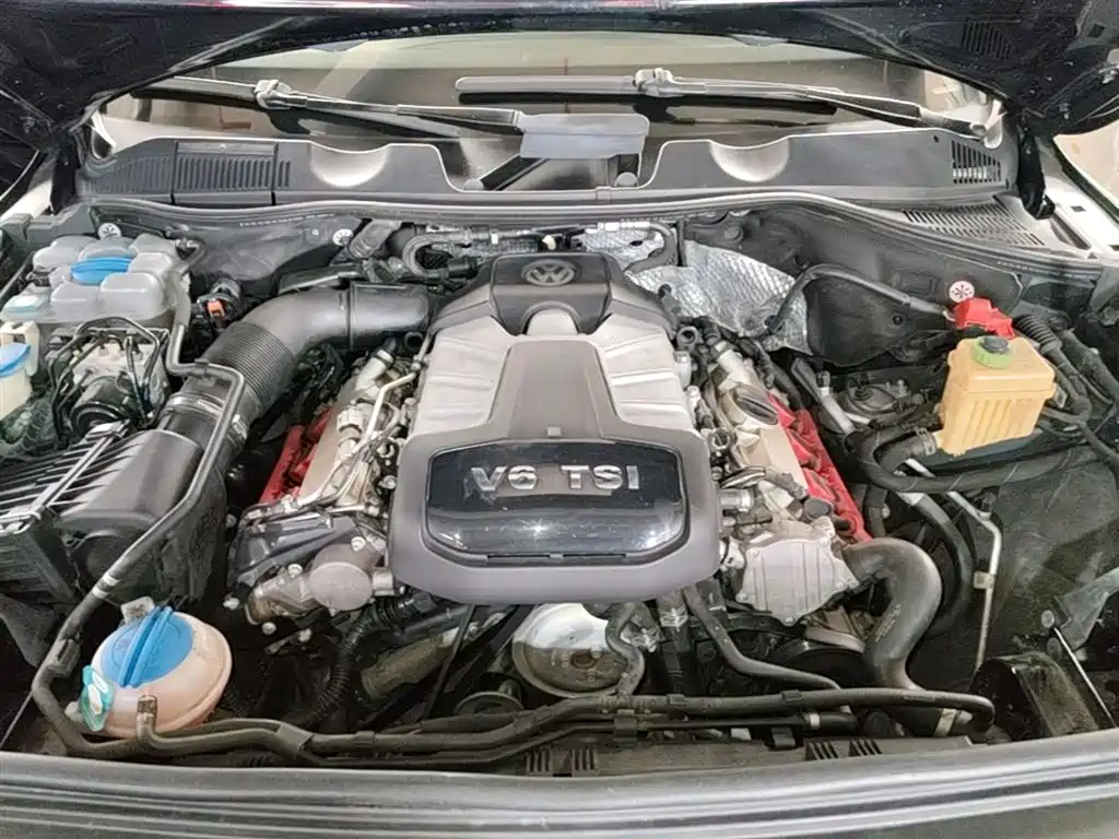 Фото 20 - Volkswagen Touareg