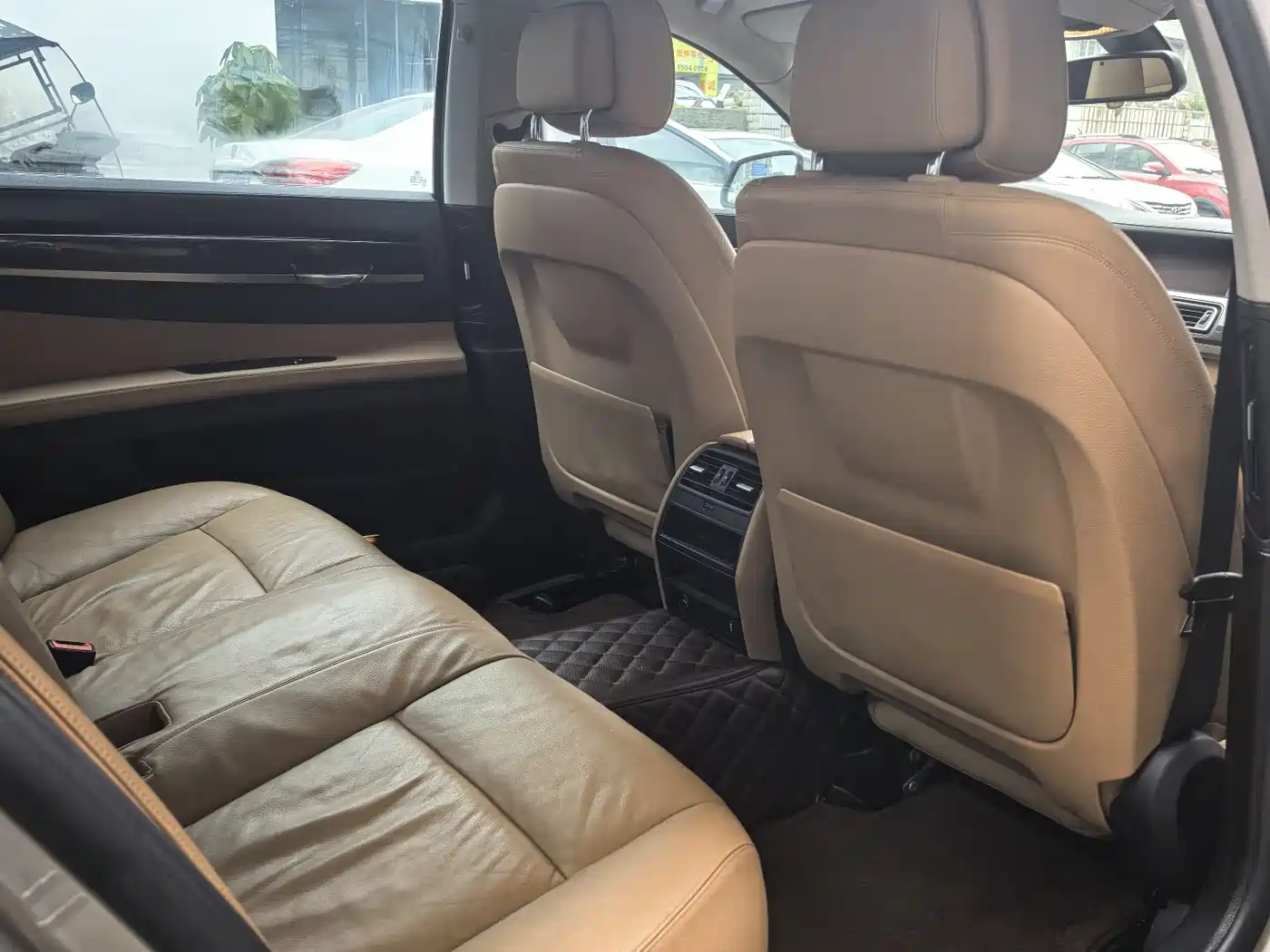 BMW 7 Series 2014 730Li Premium фото 8