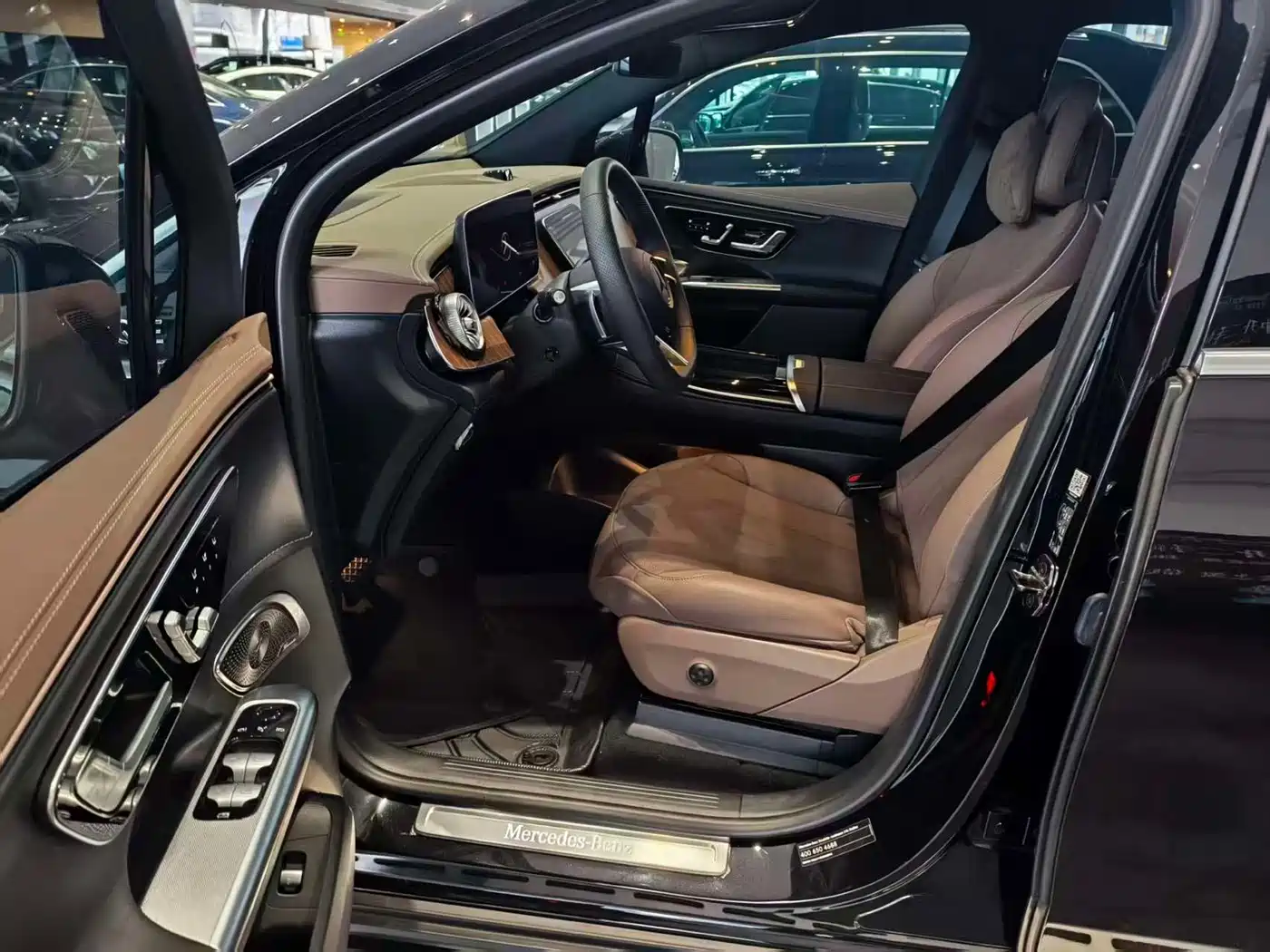 Mercedes-Benz EQE SUV 2025 2024 500 4MATIC Luxury Edition