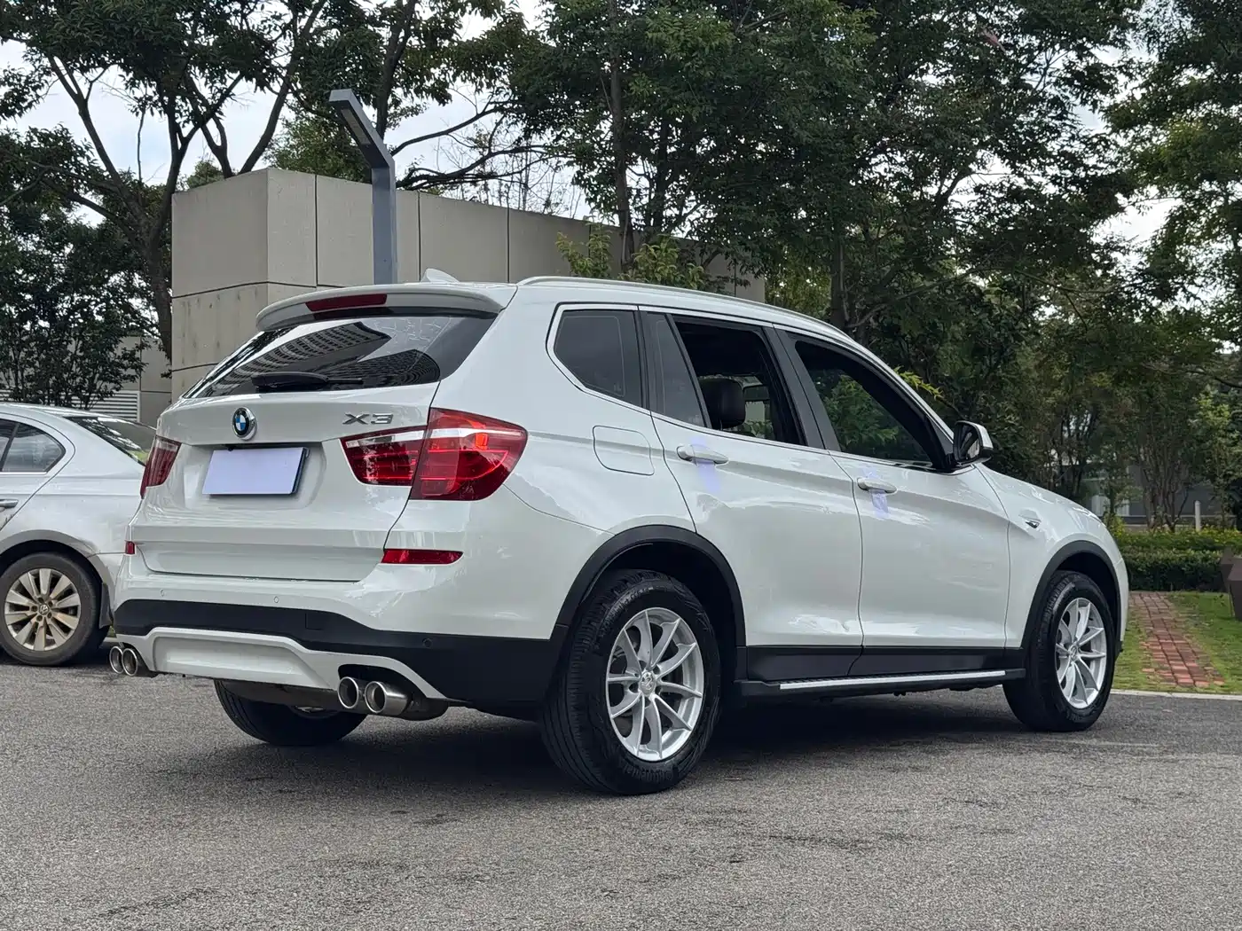 BMW X3 (Import) 2017 2016 sDrive20i